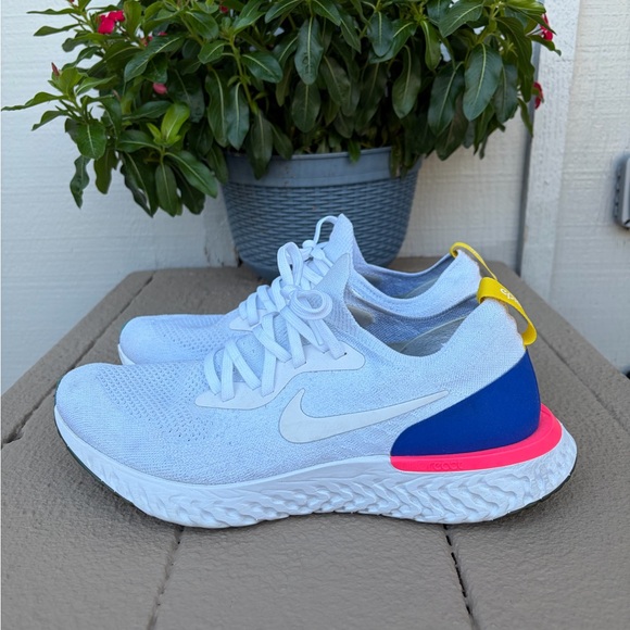 Nike Men’s Epic React Flyknit Sneakers - Picture 1 of 7